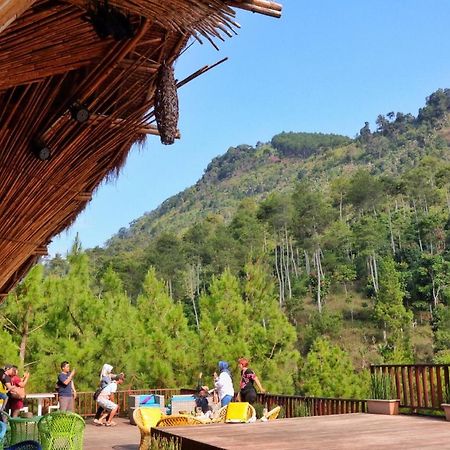 The Lodge Maribaya Cikareumbi Exterior foto